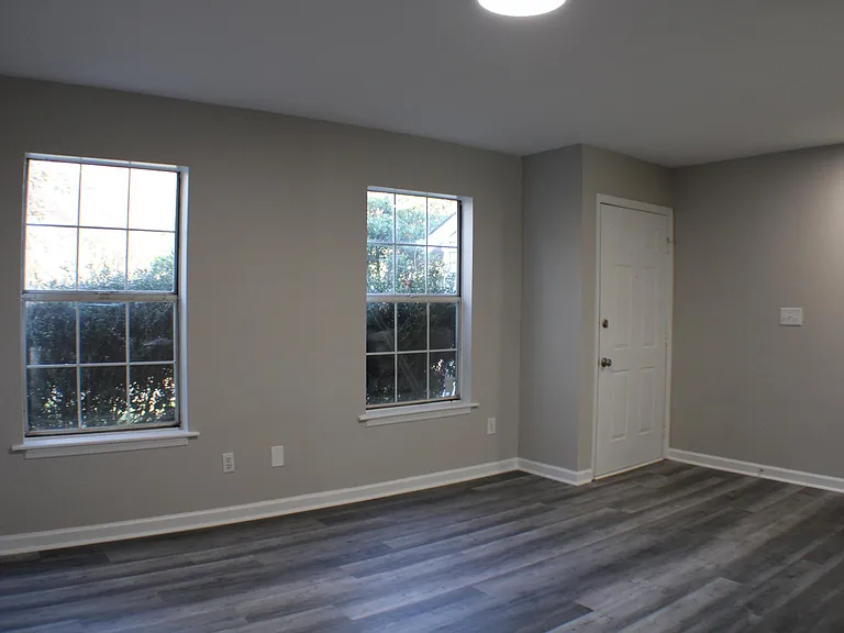 4260 Worth St NW — Photo 7