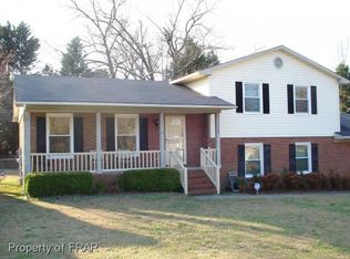 1560 Rossmore Dr, Fayetteville, NC 28314
