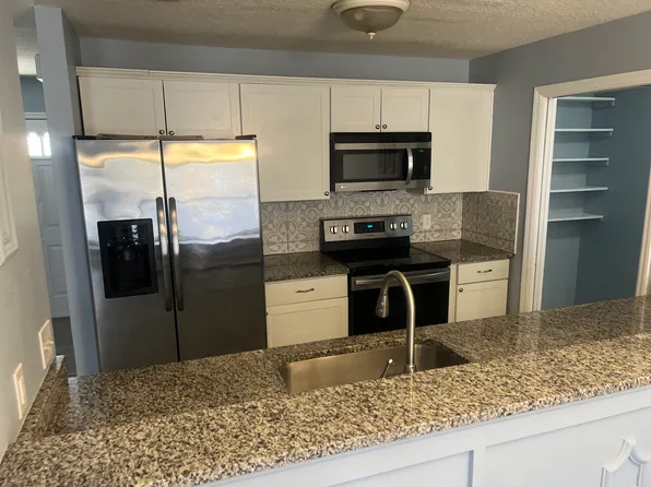 216 Ridgecrest Loop APT B, Clermont, FL 34715