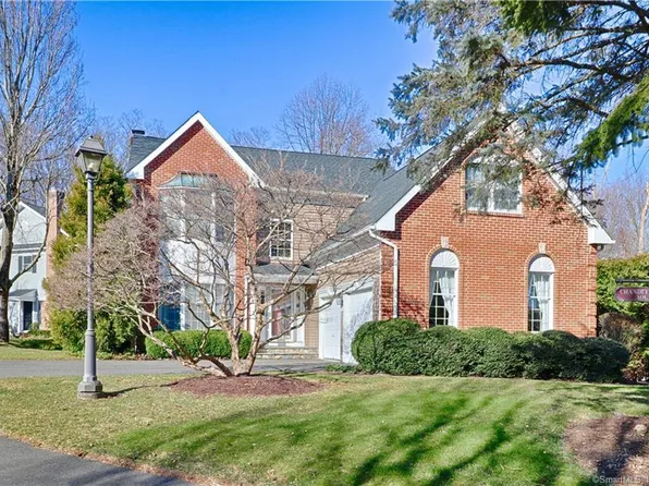 1 Chandlers Lane South #1, Fairfield, CT 06824