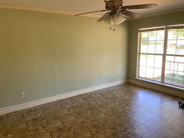 5 Rolling Creek Cir