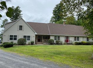 43 Island Park Rd, Winthrop, ME 04364