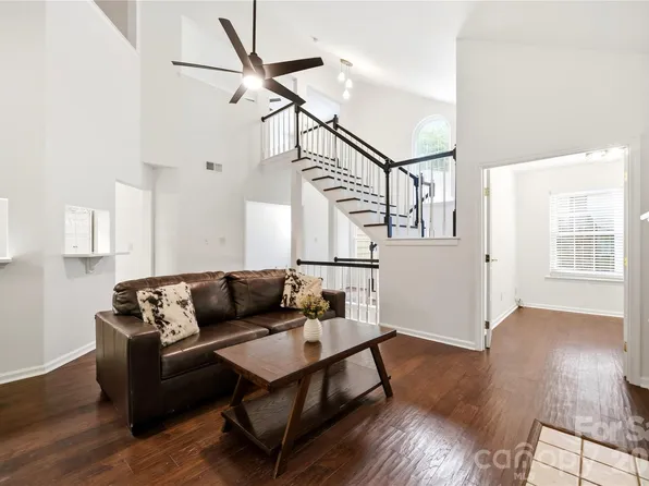 6150 Gray Gate Ln APT I, Charlotte, NC 28210