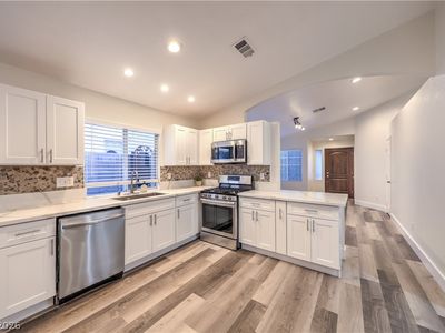 8233 W Rochelle Ave, Las Vegas, NV, 89147