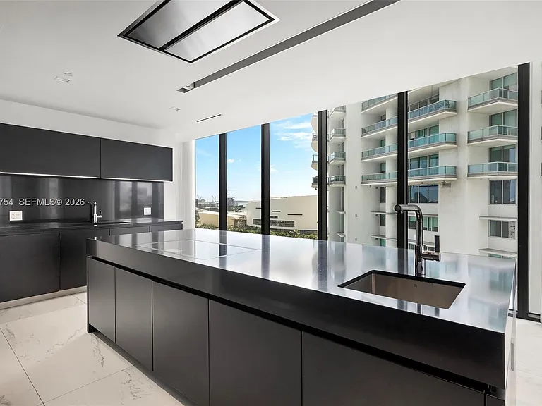 1000 Biscayne Blvd #1201 — Photo 13