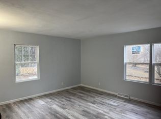 231 N Lapham Peak Rd, Delafield, WI 53018