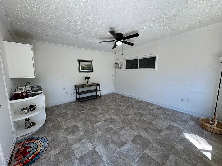 1420 2nd St #B — Photo 5