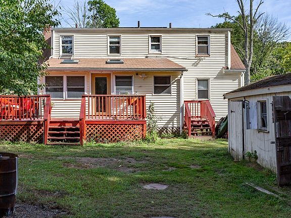 3rd image of 359 Pike Ave