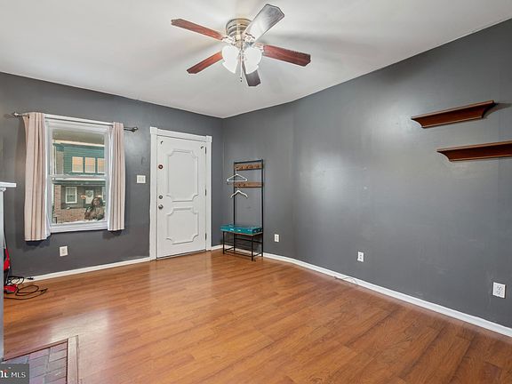 5th image of 7028 Glenloch St
