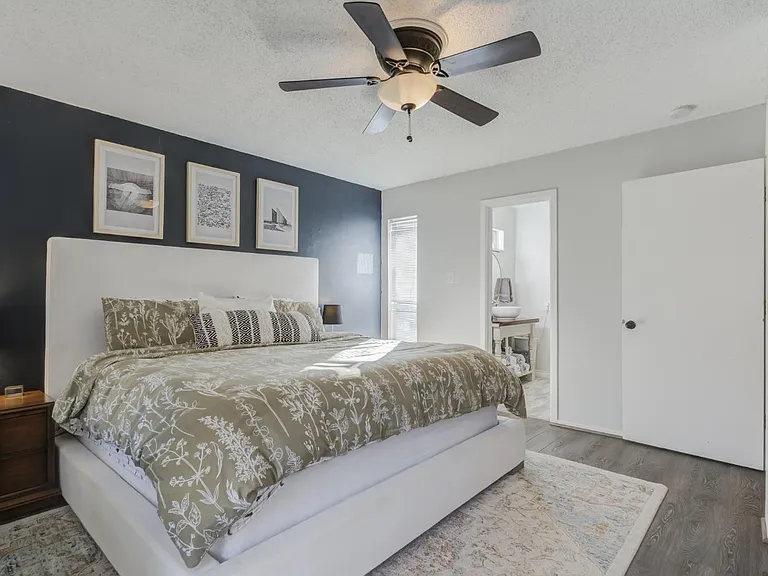 58 E Lakeshore Dr — Photo 42