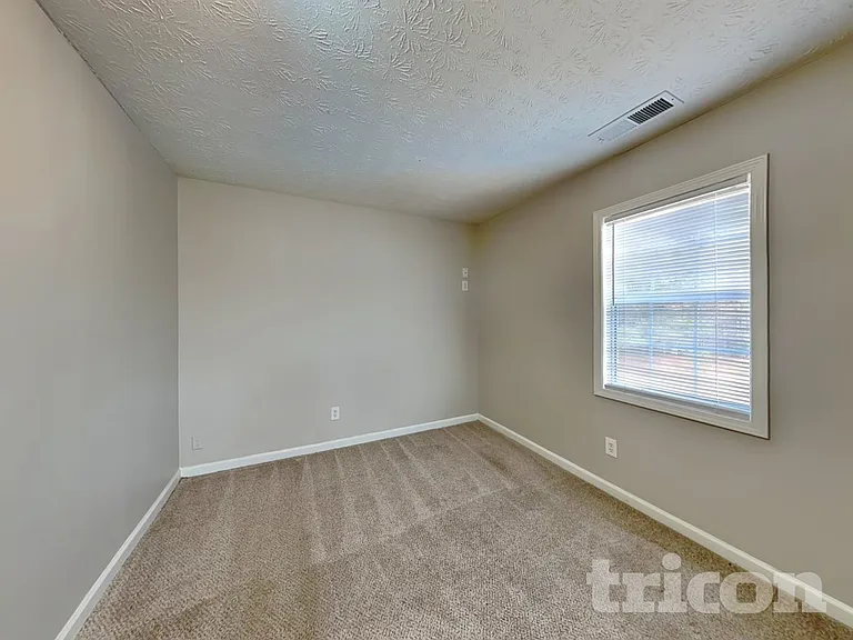 235 Red Maple Dr — Photo 18