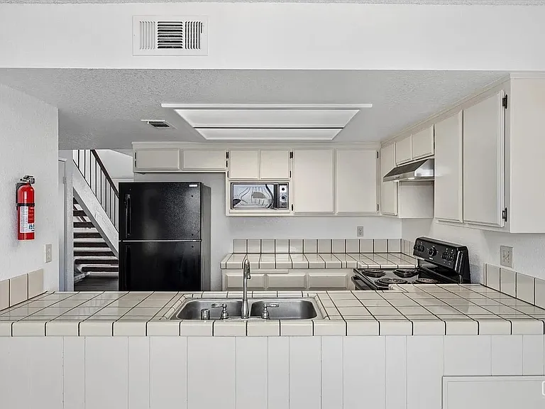 4600 Beechwood St #95 — Photo 9