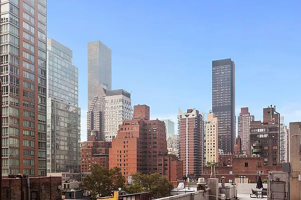 Rented by Manhattan Boutique Real Estate | media 17