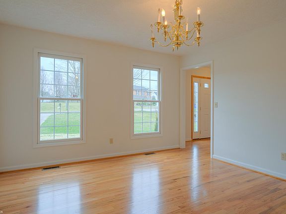 2nd image of 1007 Mourning Dove Dr