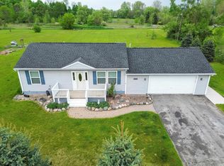 29681 Rogan Rd, New Haven, MI 48048