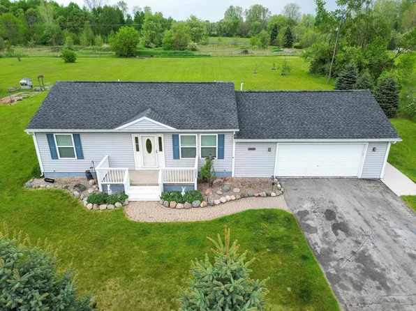 29681 Rogan Rd, New Haven, MI 48048