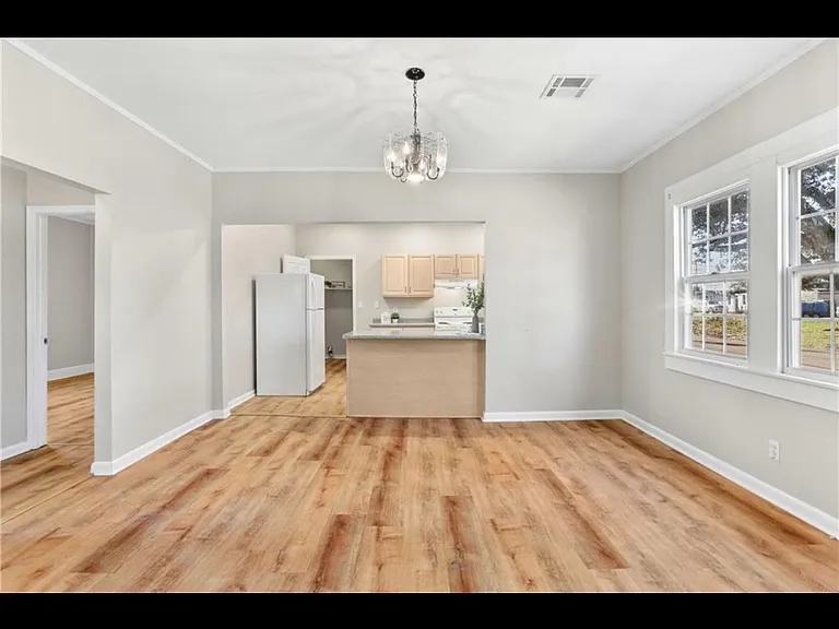 406 Early St — Photo 4
