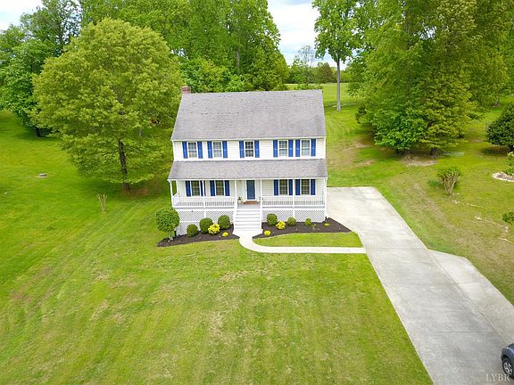 5th image of 403 Chadwick Dr