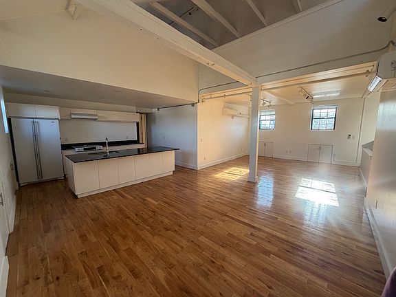 2nd image of 555 Roosevelt Ave #502