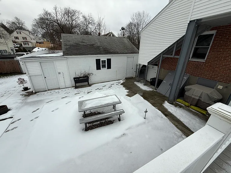 196 Clover St #1 — Photo 15