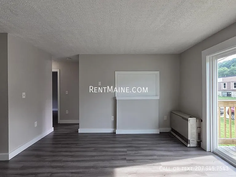 8 Hillside Ln #4 — Photo 10