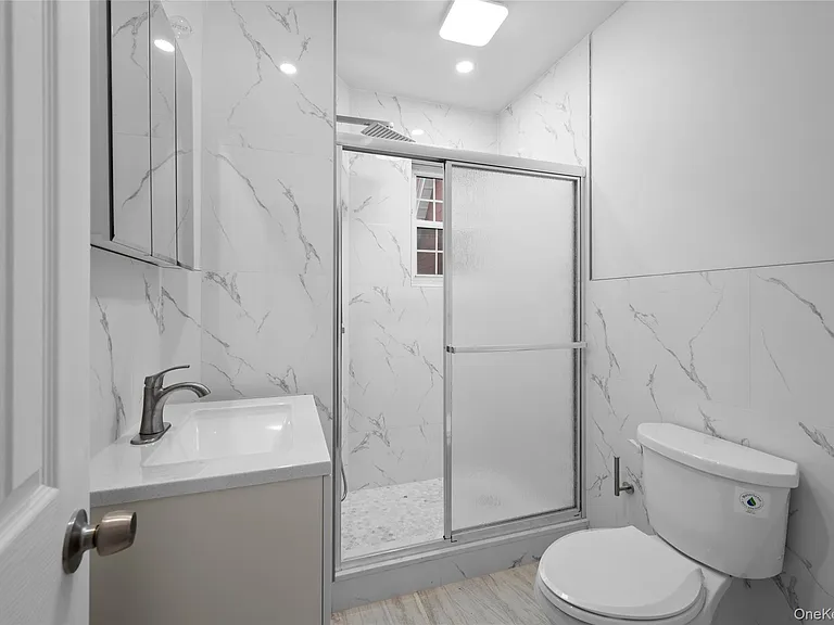 20 Overhill Pl #2 — Photo 8
