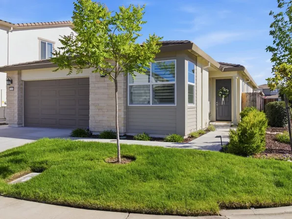 5281 Moonraker Ln, Roseville, CA 95747
