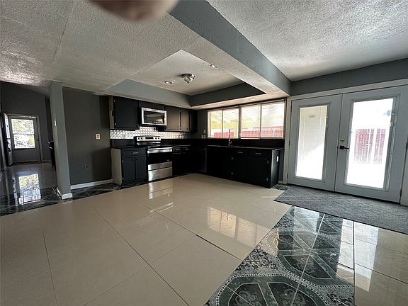 2nd image of 4601 Elm Ridge Ln