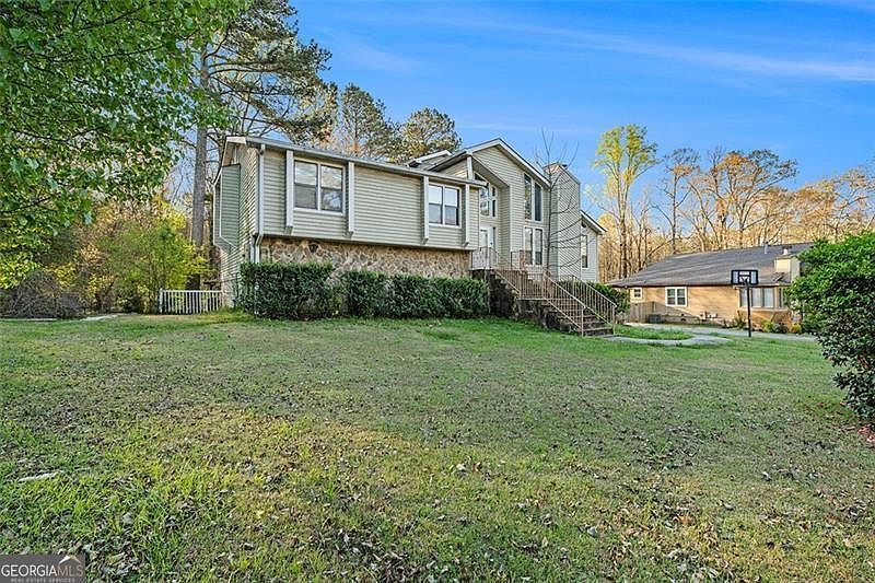 1st image of 8609 Stone Creek Ct