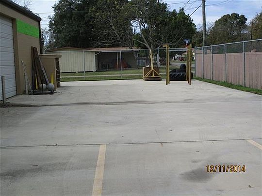 5th image of 500 W Plantation Dr