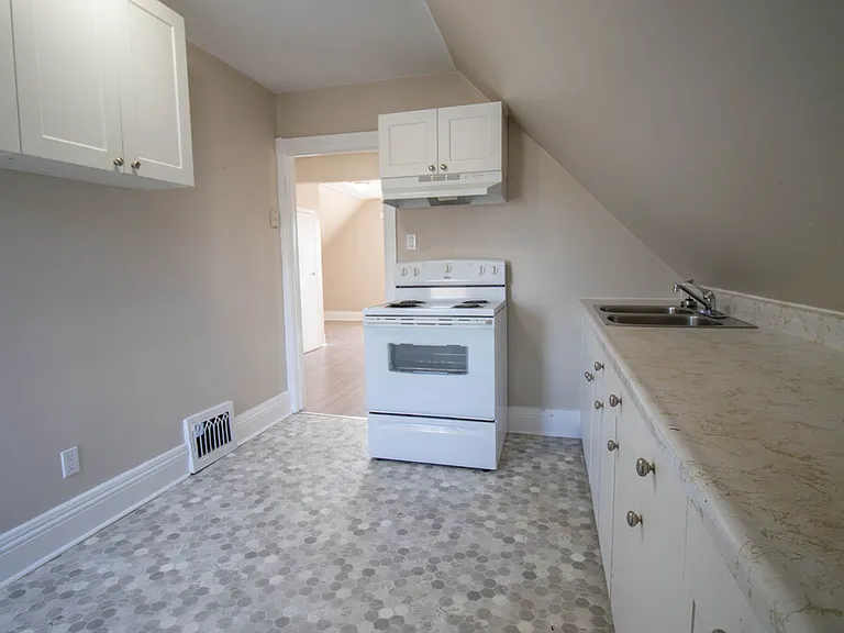 31 Ontario Rd — Photo 8