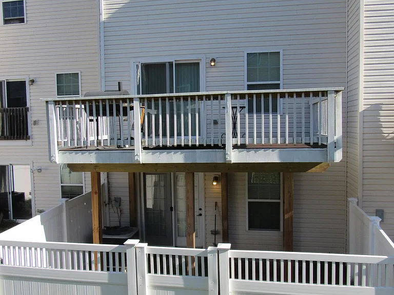 1050 Wisdom Ct — Photo 24