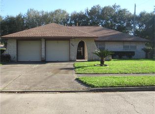 740 Browning St, Angleton, TX 77515