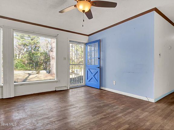 4th image of 3533 Middle Sound Loop Road