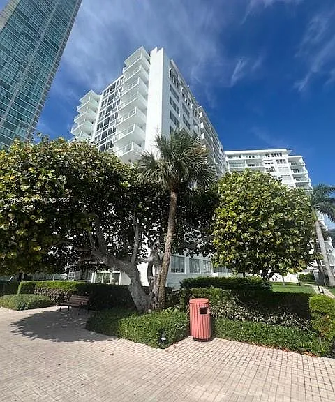 3301 NE 5th Ave #1112 — Photo 40
