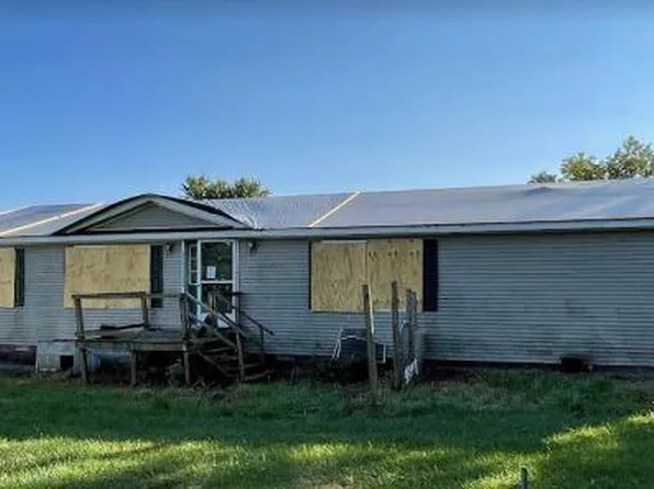 214 Maple St NE, Gibbs, MO 63540