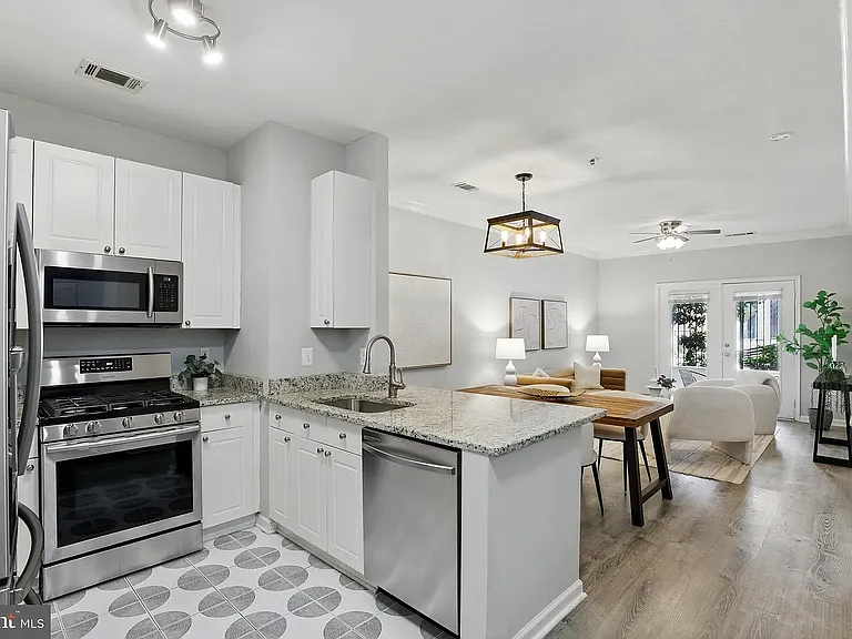 9486 Virginia Center Blvd #5 — Photo 4