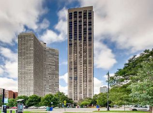 2650 N Lakeview Ave APT 704, Chicago, IL 60614
