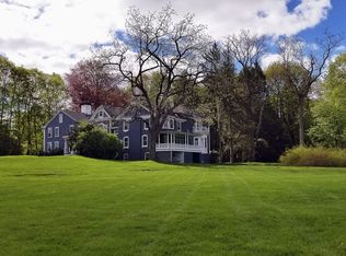 44 Farmers Row, Groton, MA 01450