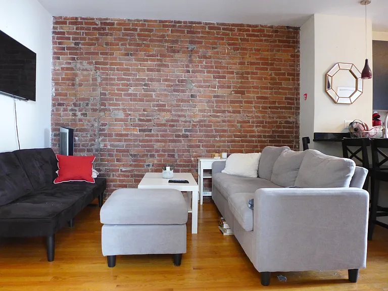 15 Shepherd Ave #1 — Photo 6