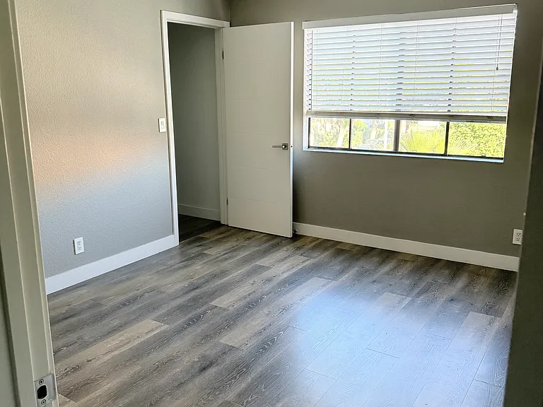 11040 Hesby St #210 — Photo 12