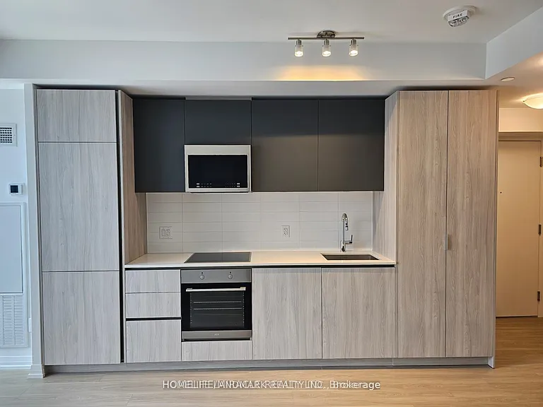 8 Widmer St #3501 — Photo 3