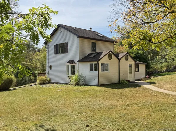 161 Canopus Hollow Road, Putnam Valley, NY 10579