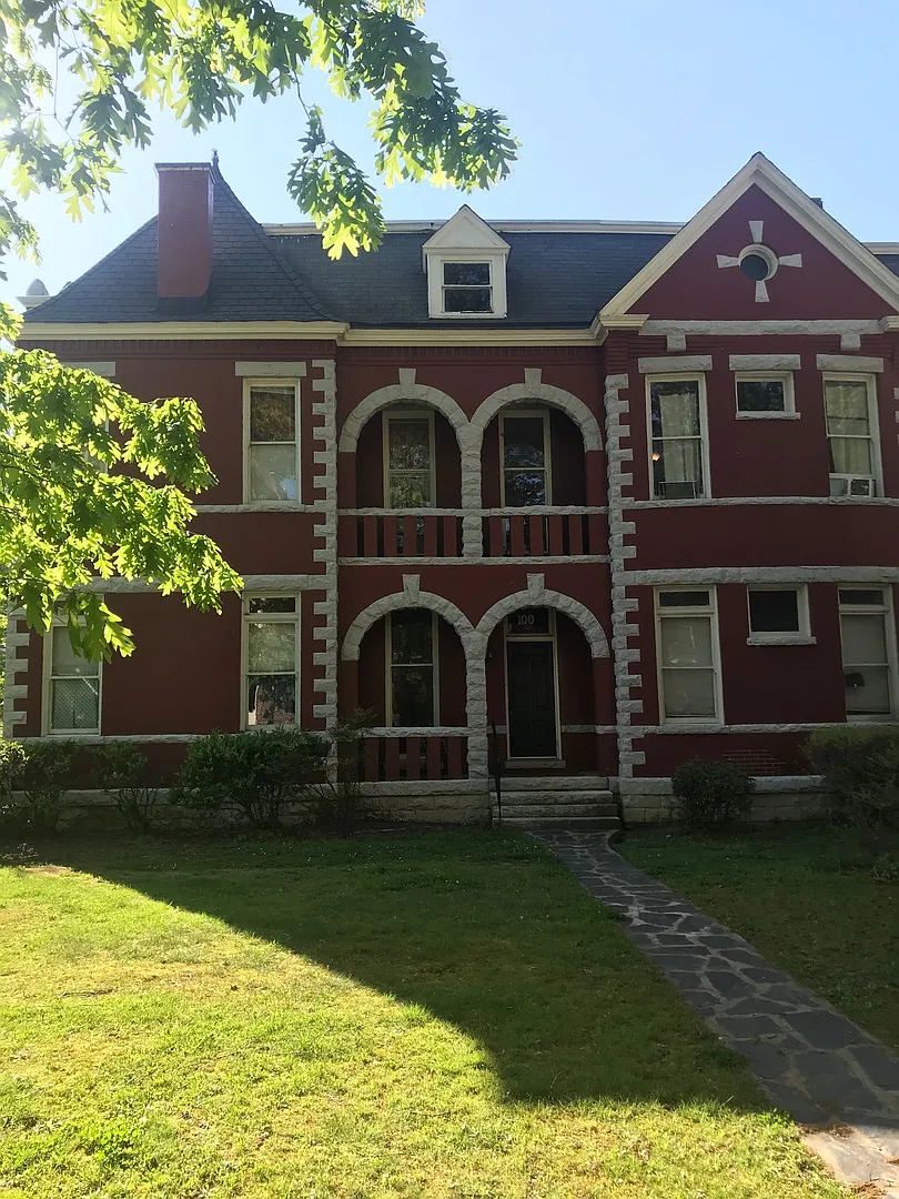 Building Photo - 100 North Colonial Avenue
