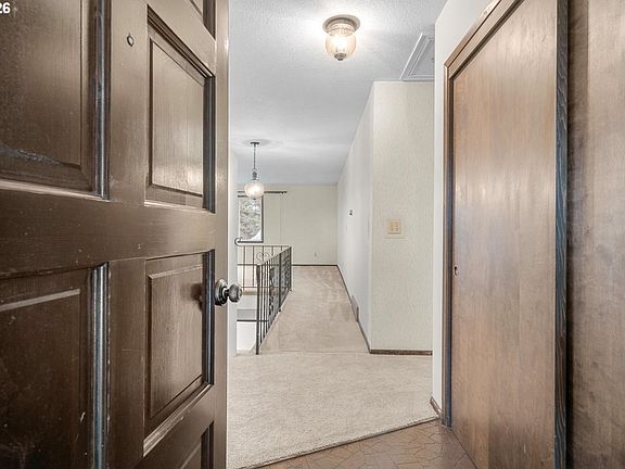 3rd image of 27783 SW Strawberry Hill Dr