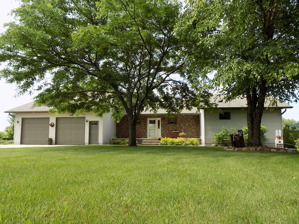 price reduced to $429,900