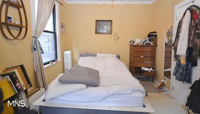 Rented by MNS | media 2