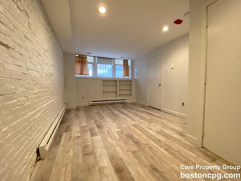 48 Phillips St #A — Photo 5
