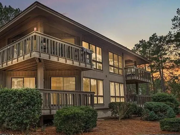 235 Foxkroft Drive, Foxfire Village, NC 27281