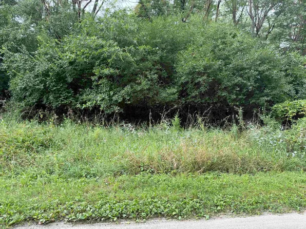 650 N 700 E, Knox, IN 46534